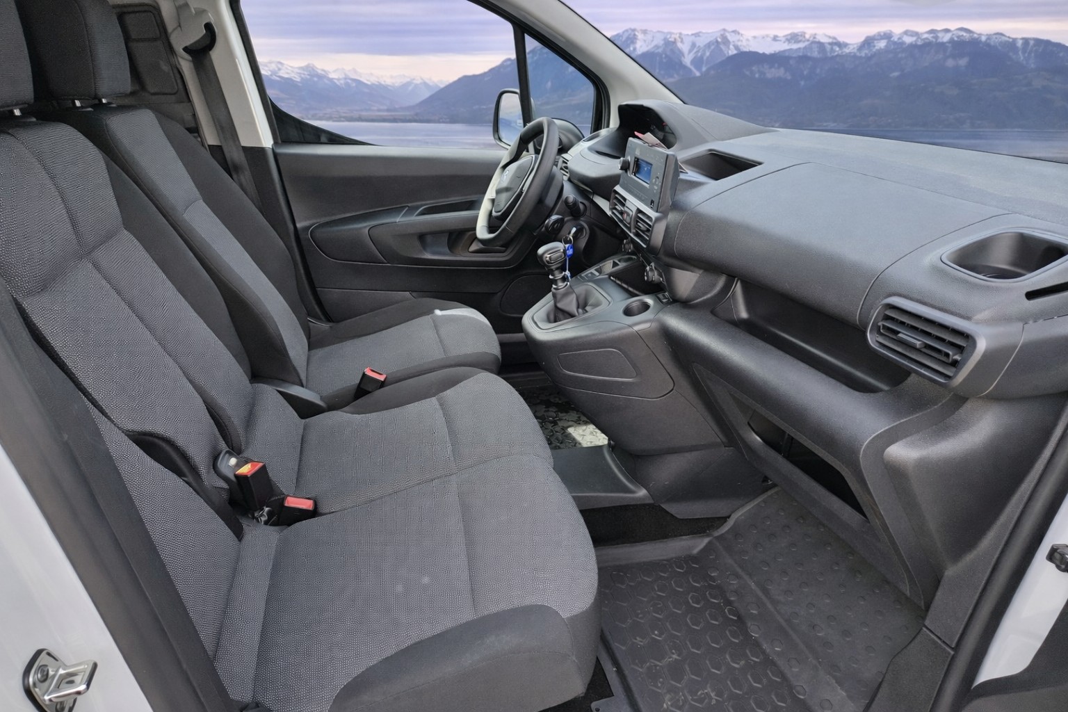 PEUGEOT Partner 1.5 Blue HDi s/s Premium 650kg-image-8