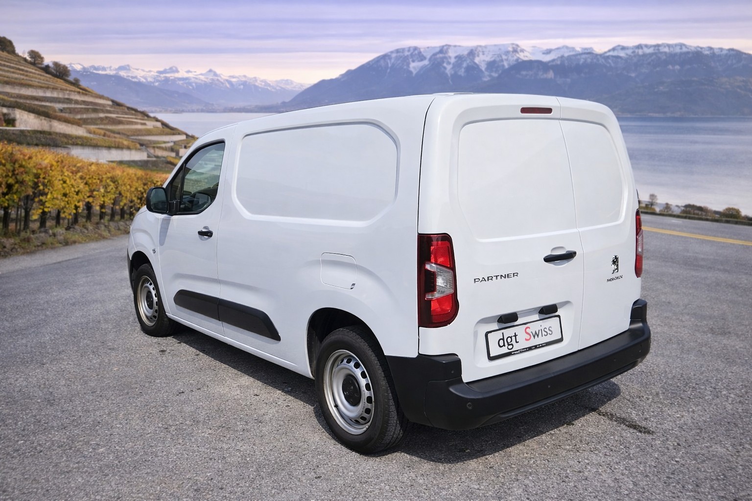 PEUGEOT Partner 1.5 Blue HDi s/s Premium 650kg-image-2