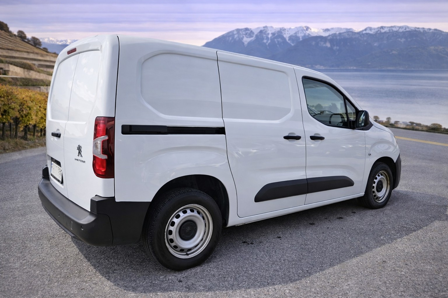PEUGEOT Partner 1.5 Blue HDi s/s Premium 650kg-image-6