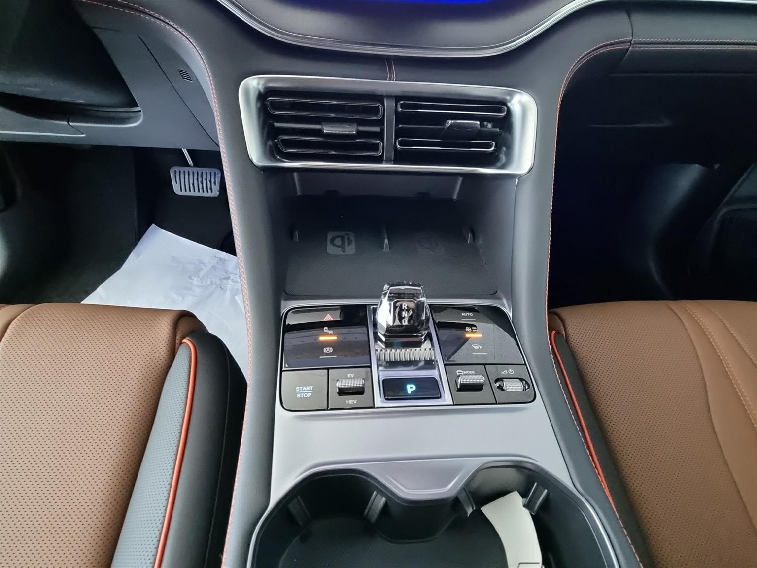 BYD Seal U DM-i Design AWD-image-9