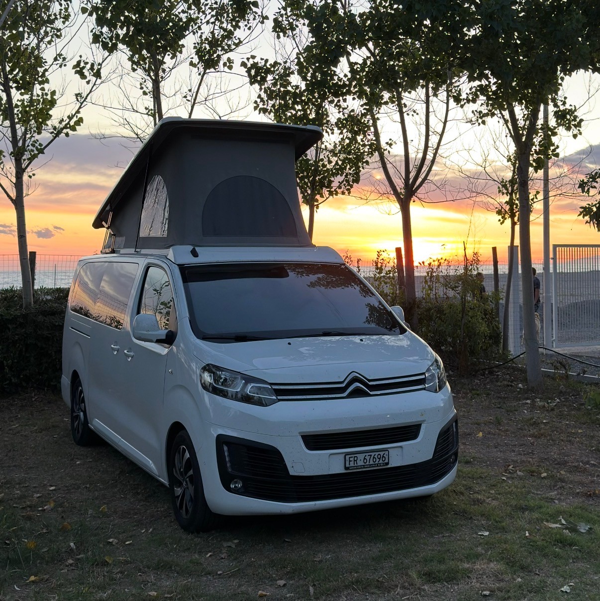 CITROEN Spacetourer EO 2.0 BlueHDi Feel XL EAT8-image-0