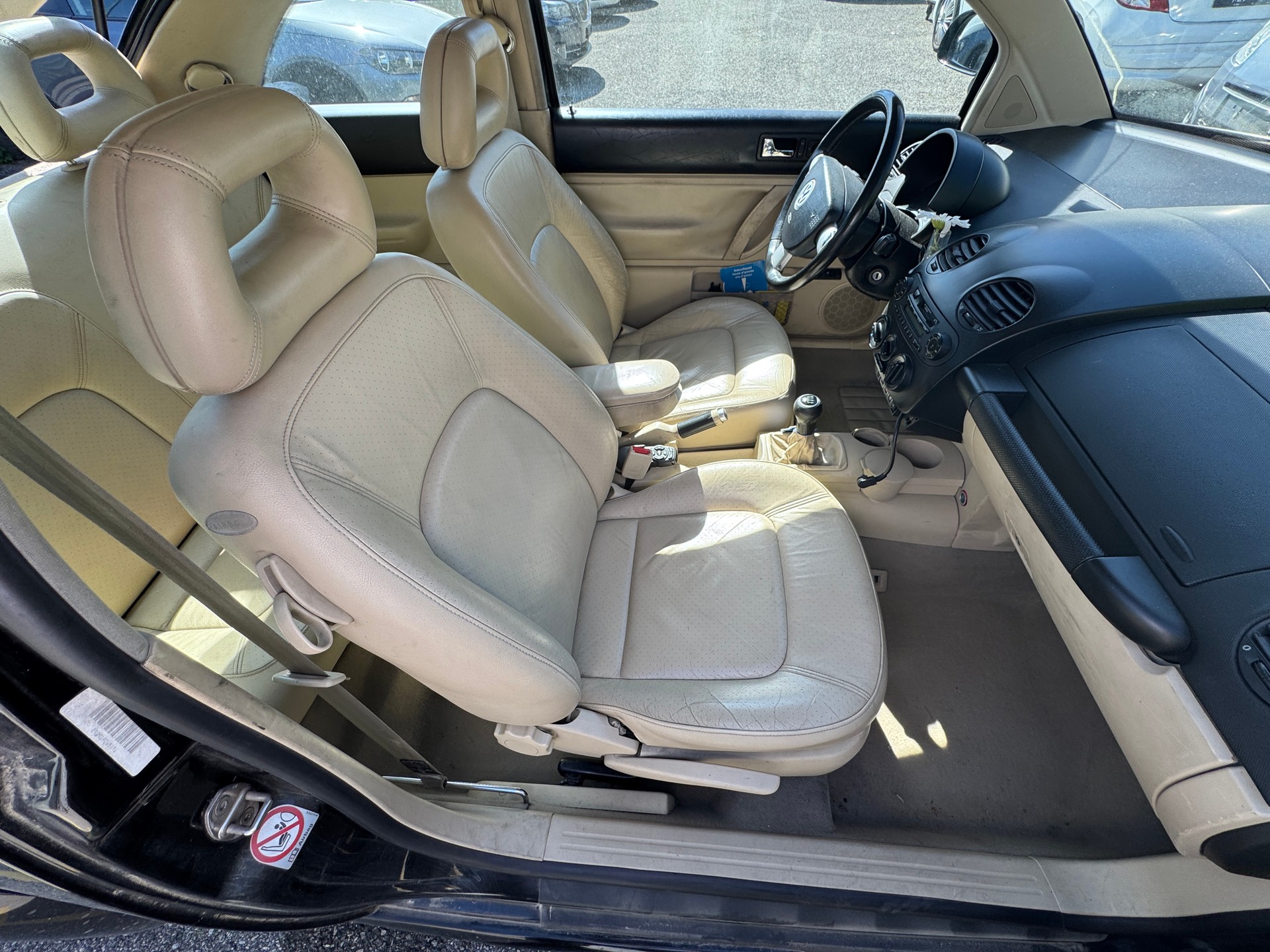 VW Beetle 2.0-image-7
