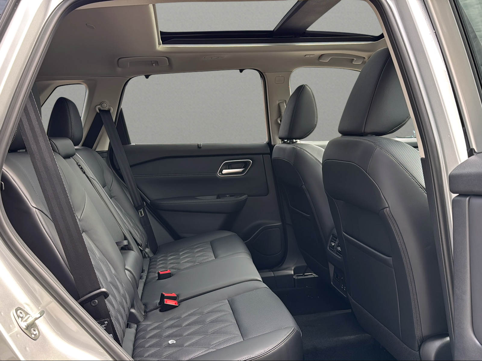 NISSAN X-Trail 1.5 VC-T e-Power 4WD 7 Sitze Tekna+-image-13
