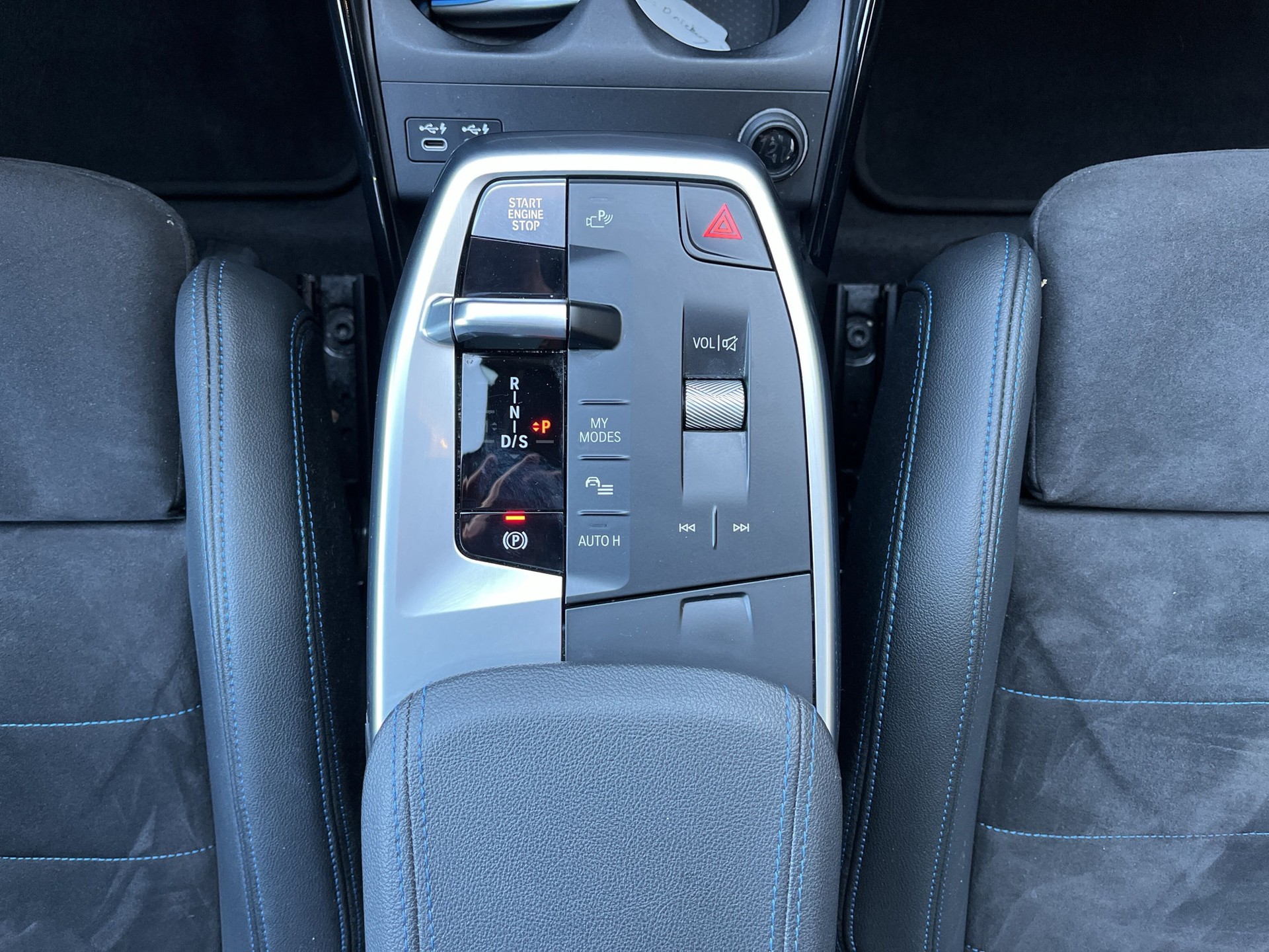 BMW 218i Active Tourer M Sport DKG-image-12