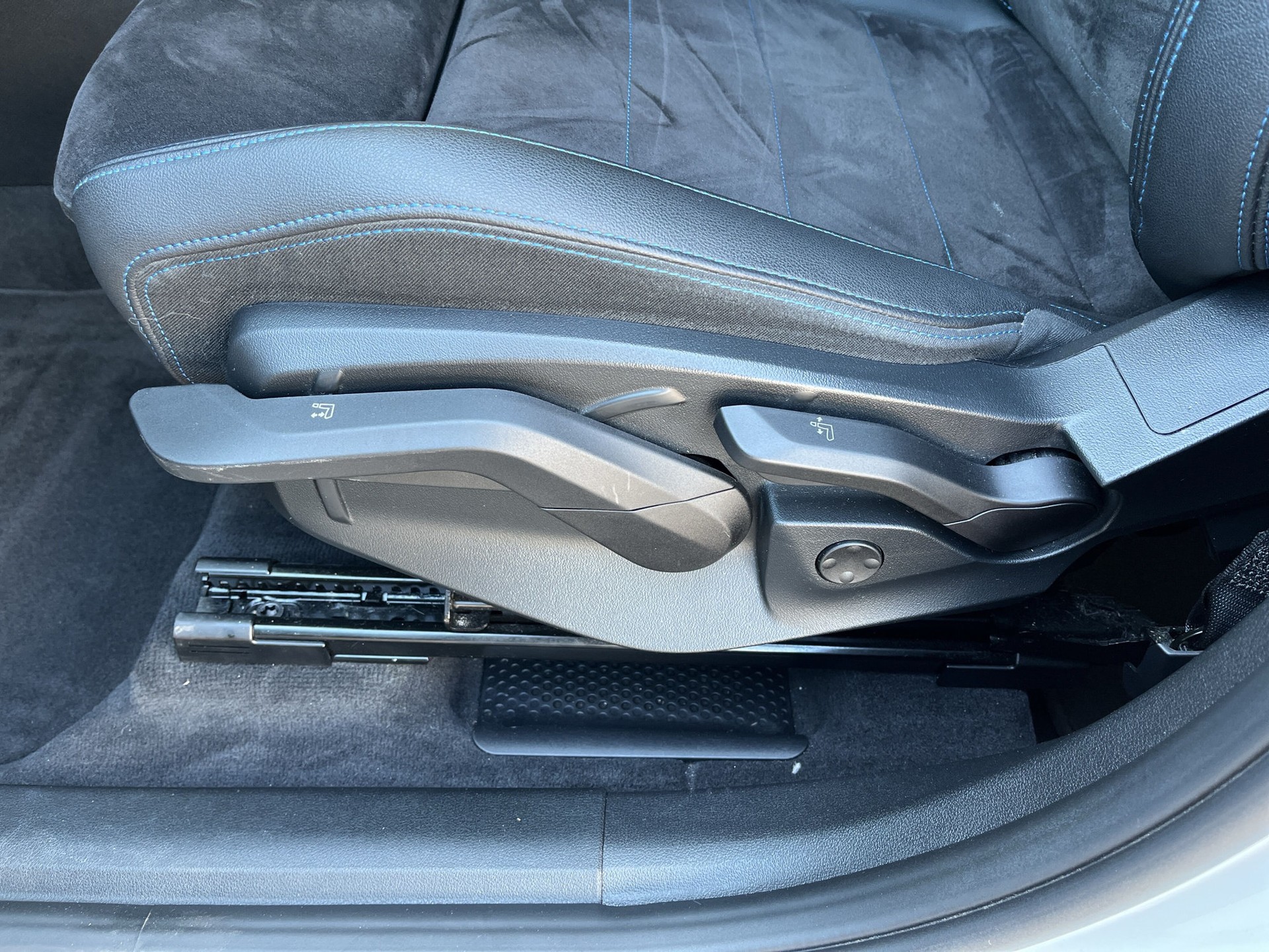 BMW 218i Active Tourer M Sport DKG-image-18