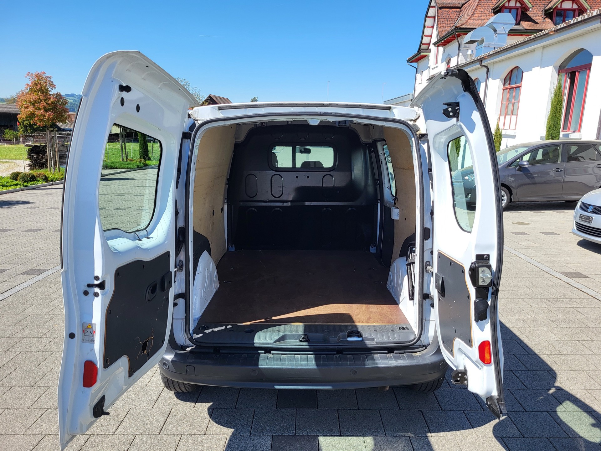 RENAULT Kangoo Maxi-image-11