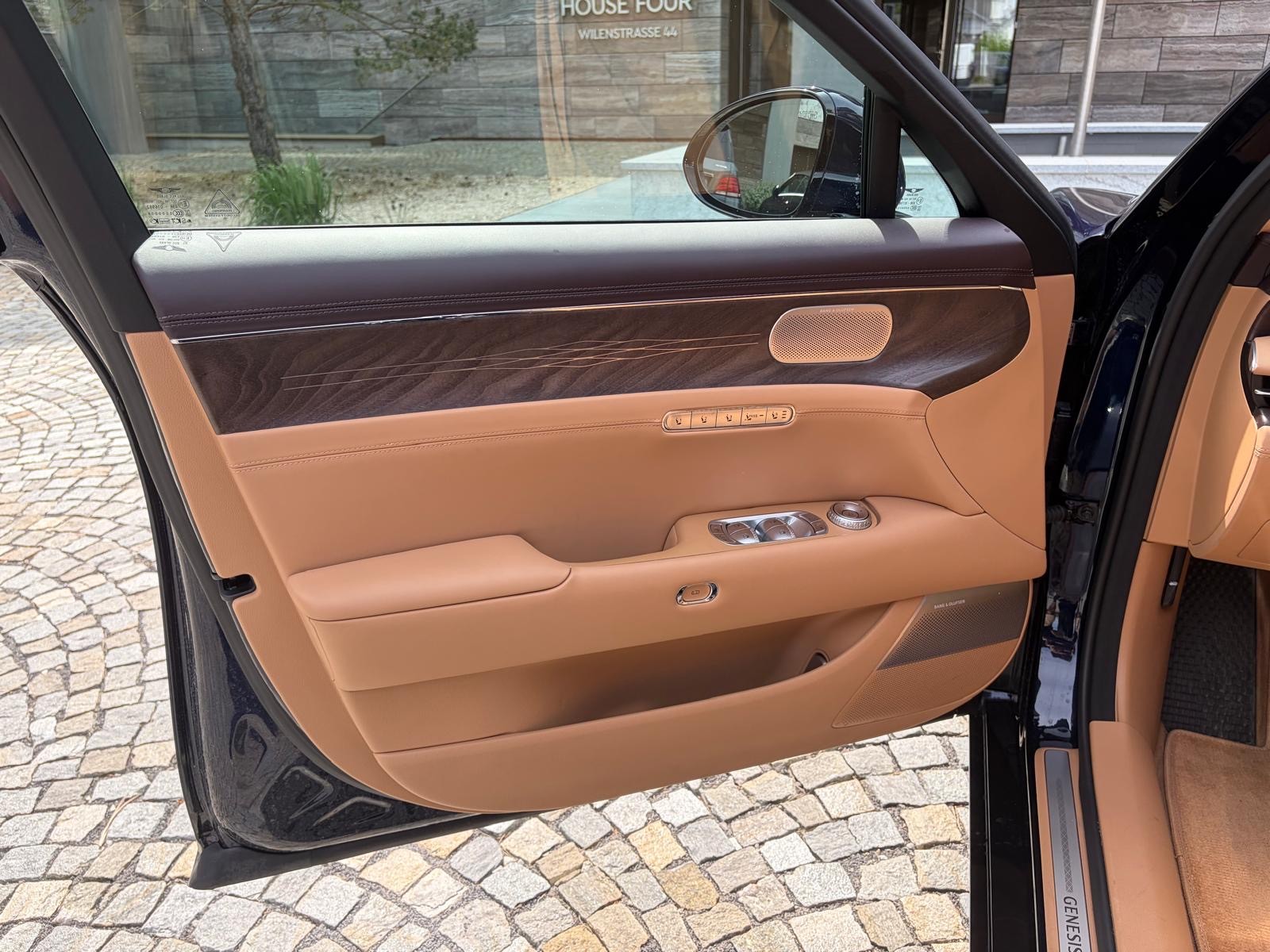 GENESIS G90 Luxury Plus-image-5