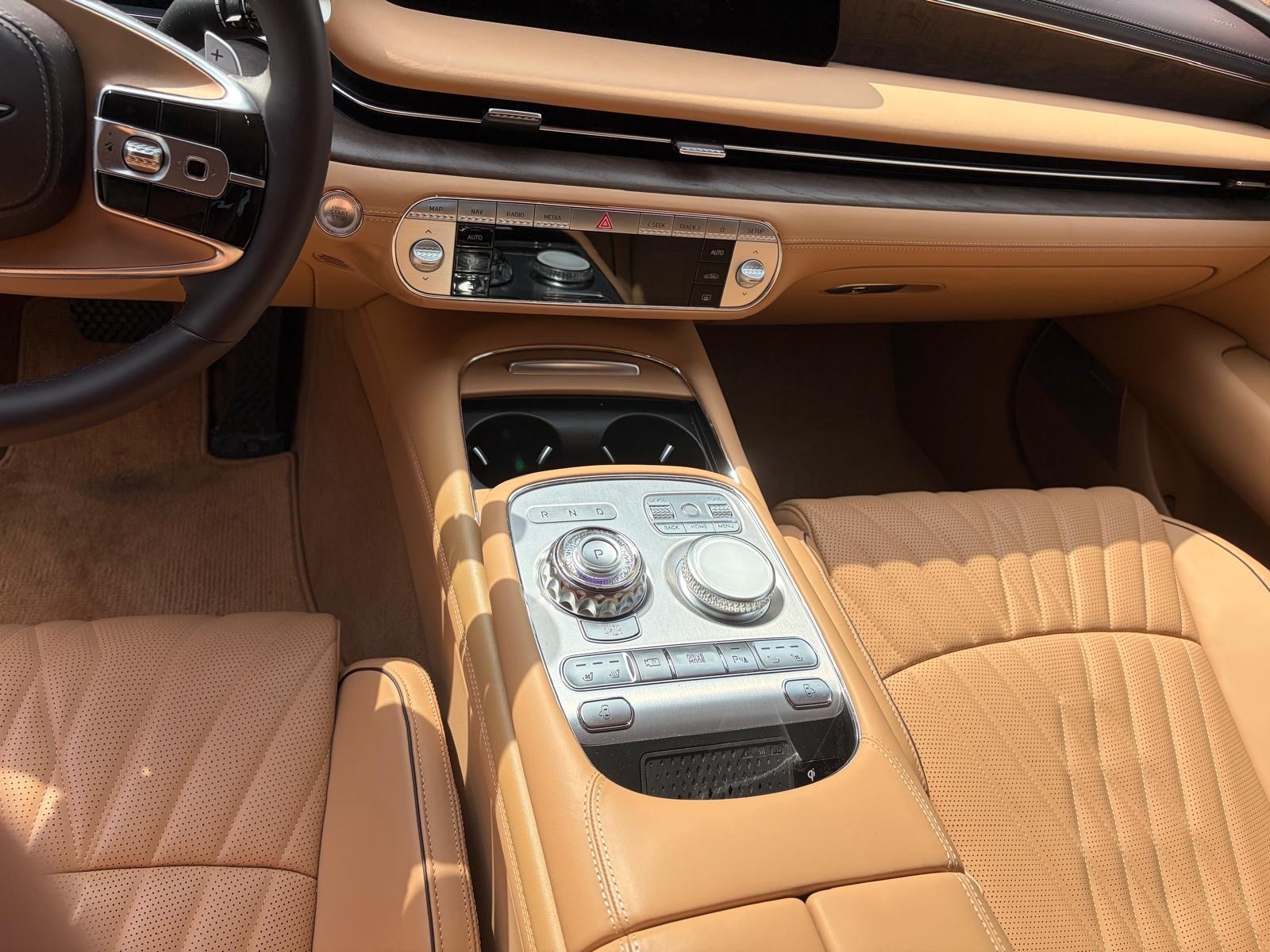 GENESIS G90 Luxury Plus-image-11