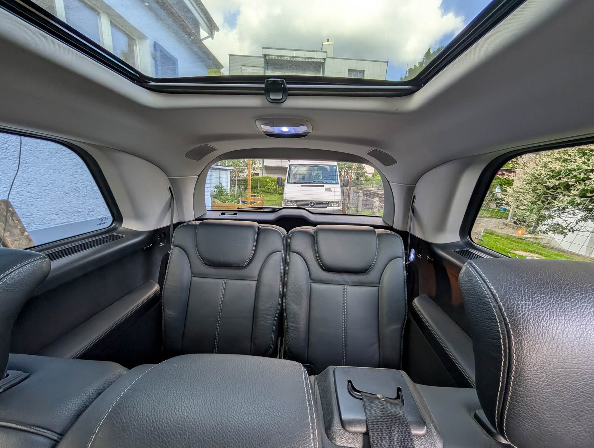 MERCEDES-BENZ GL 350 V6 CDI BlueTec-image-12