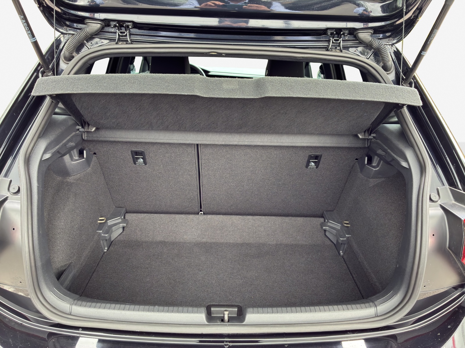 VW Polo 1.0 TSI R-Line DSG-image-12