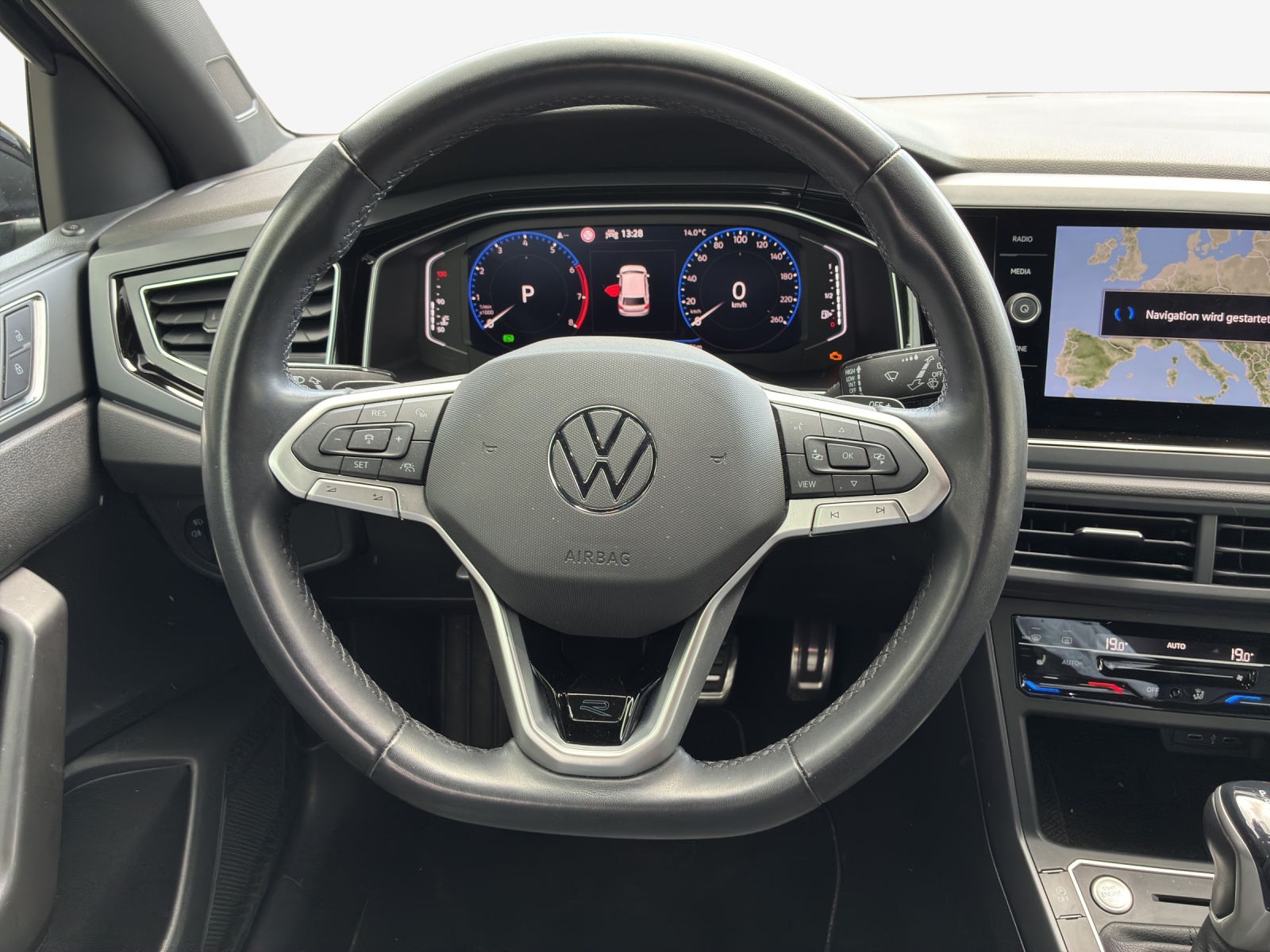 VW Polo 1.0 TSI R-Line DSG-image-9