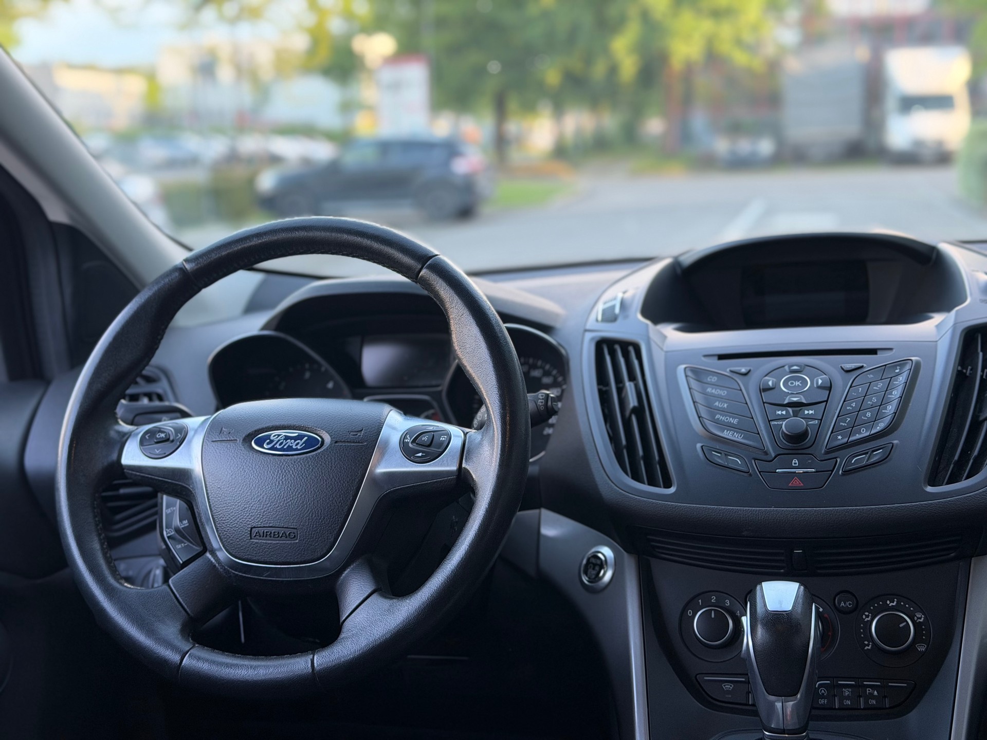 FORD Kuga 2.0 TDCi Carving 4WD PowerShift-image-8