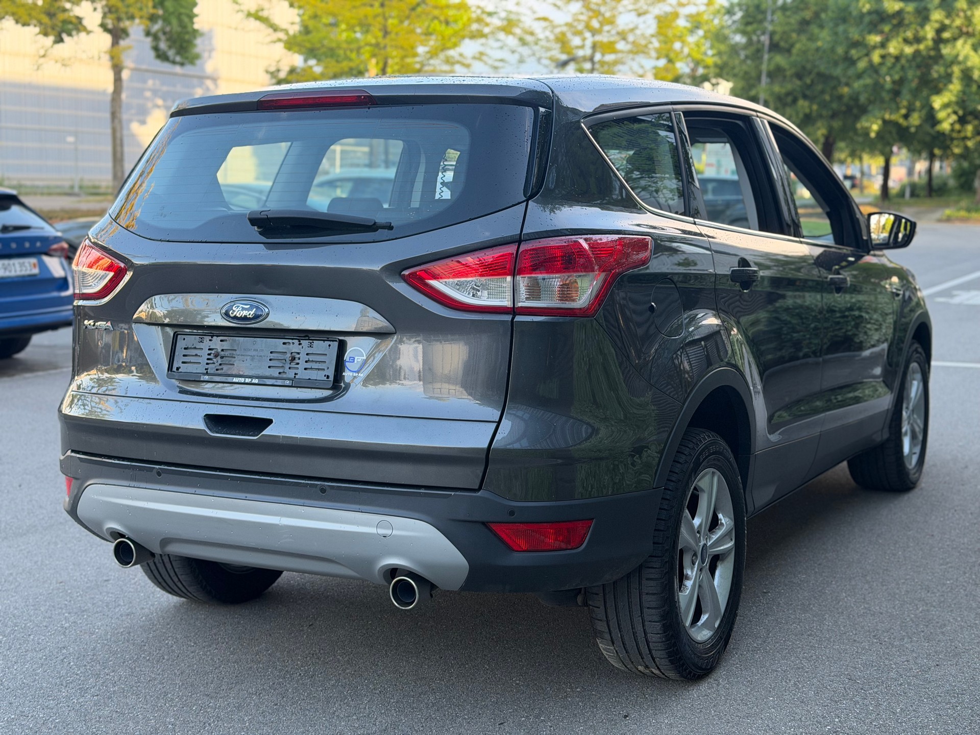 FORD Kuga 2.0 TDCi Carving 4WD PowerShift-image-4