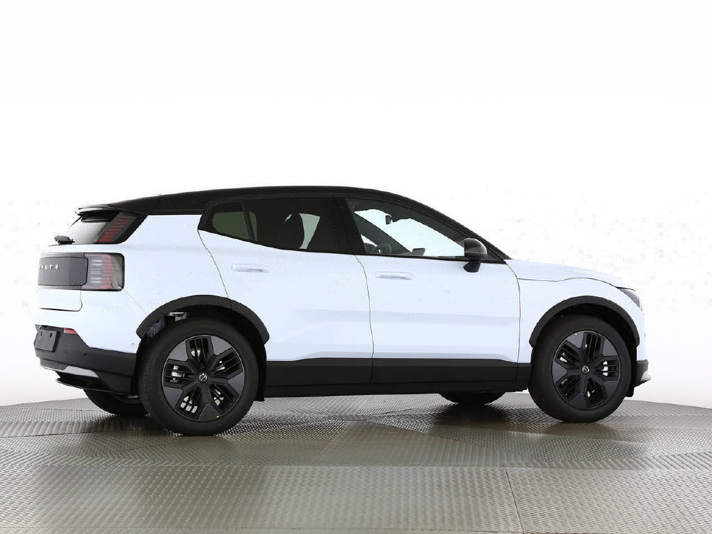 VOLVO EX 30 Cross Country P8 Ultra AWD-image-7
