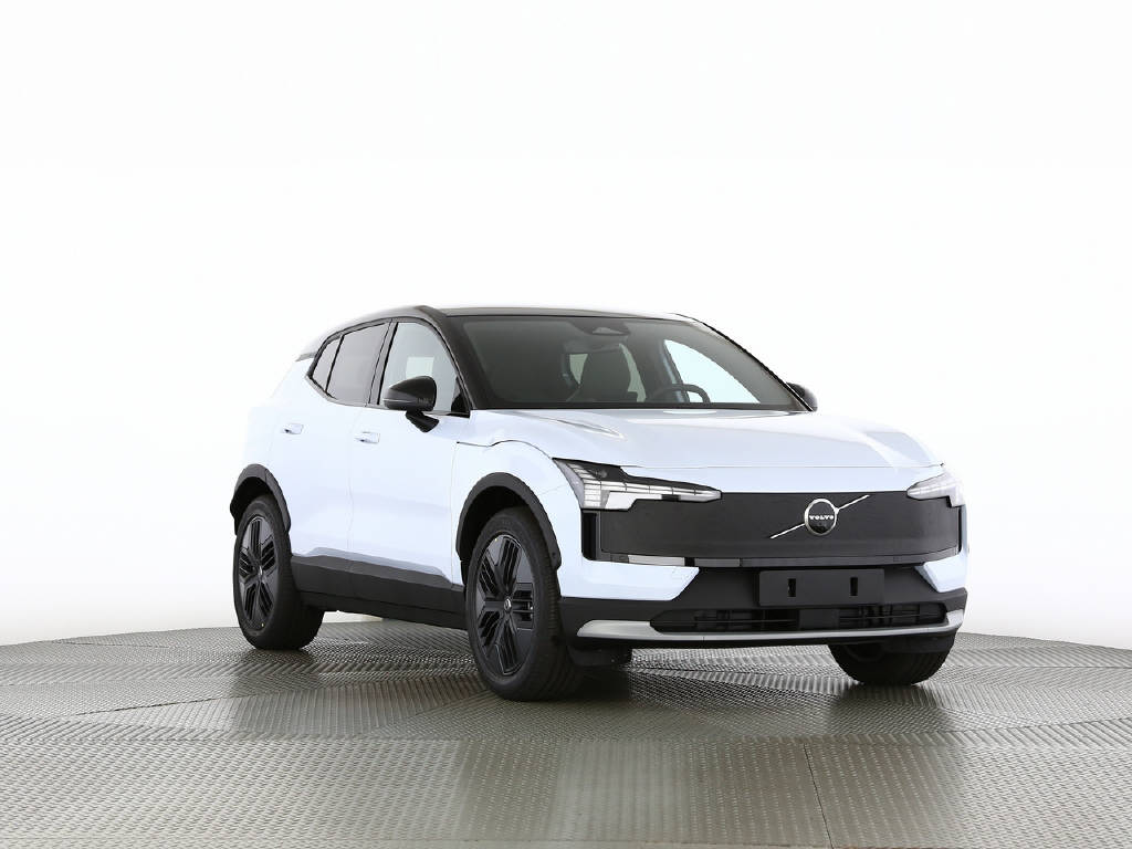 VOLVO EX 30 Cross Country P8 Ultra AWD-image-12