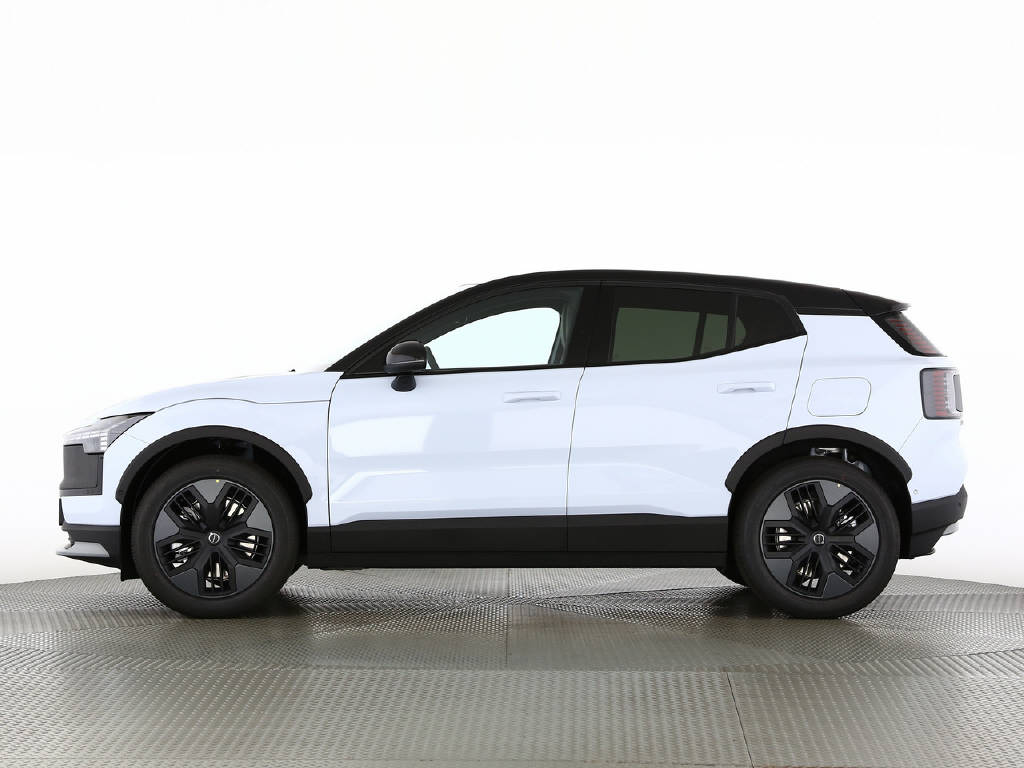 VOLVO EX 30 Cross Country P8 Ultra AWD-image-24