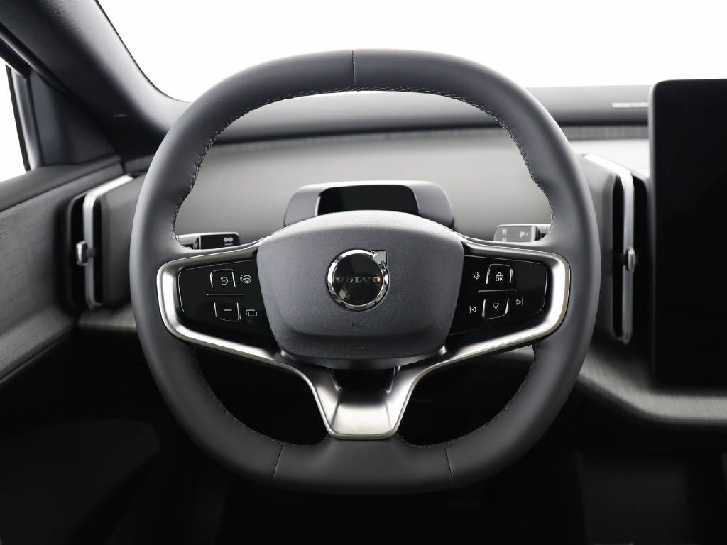 VOLVO EX 30 Cross Country P8 Ultra AWD-image-21