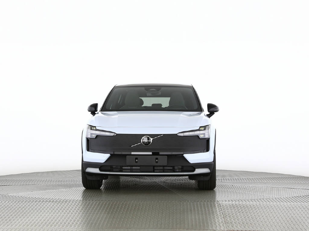VOLVO EX 30 Cross Country P8 Ultra AWD-image-14