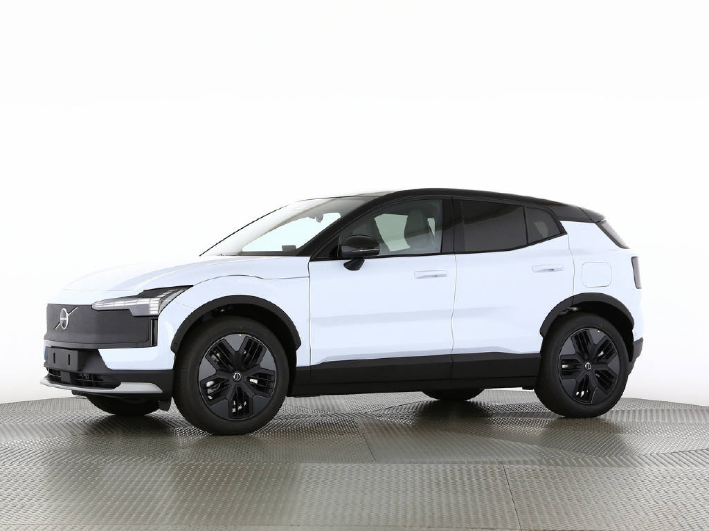 VOLVO EX 30 Cross Country P8 Ultra AWD-image-19