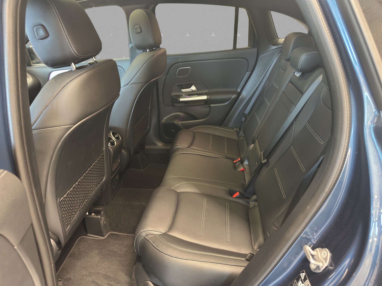 MERCEDES-BENZ GLA 35 AMG 4Matic 8G-Speedshift DCT-image-13