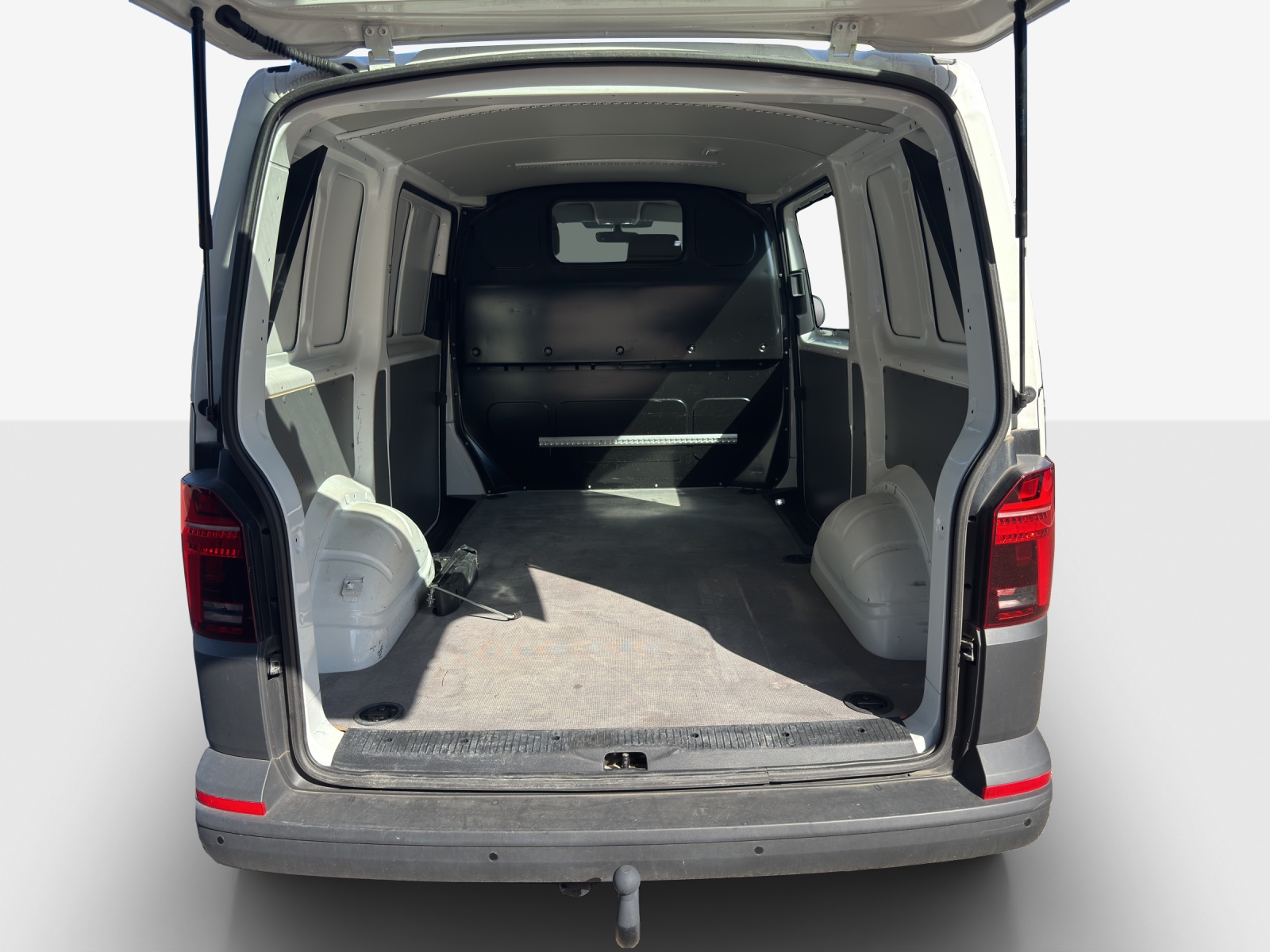 VW T6.1 2.0 TDI-image-12