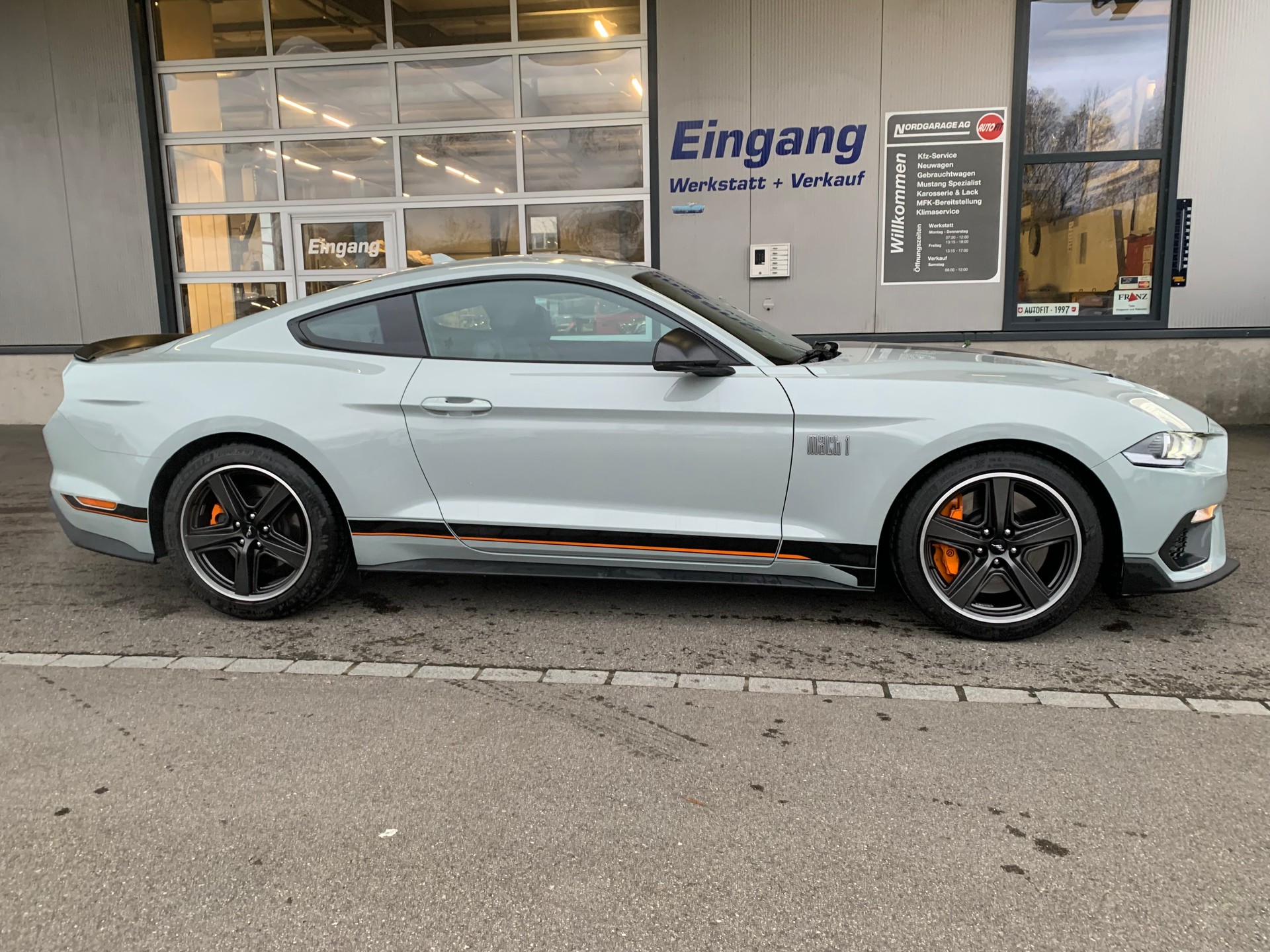 FORD Mustang Coupé 5.0 V8 Mach 1