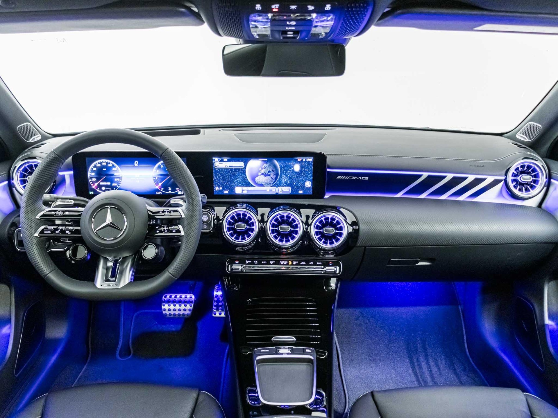 MERCEDES-BENZ A 45 S AMG 4MATIC+-image-11