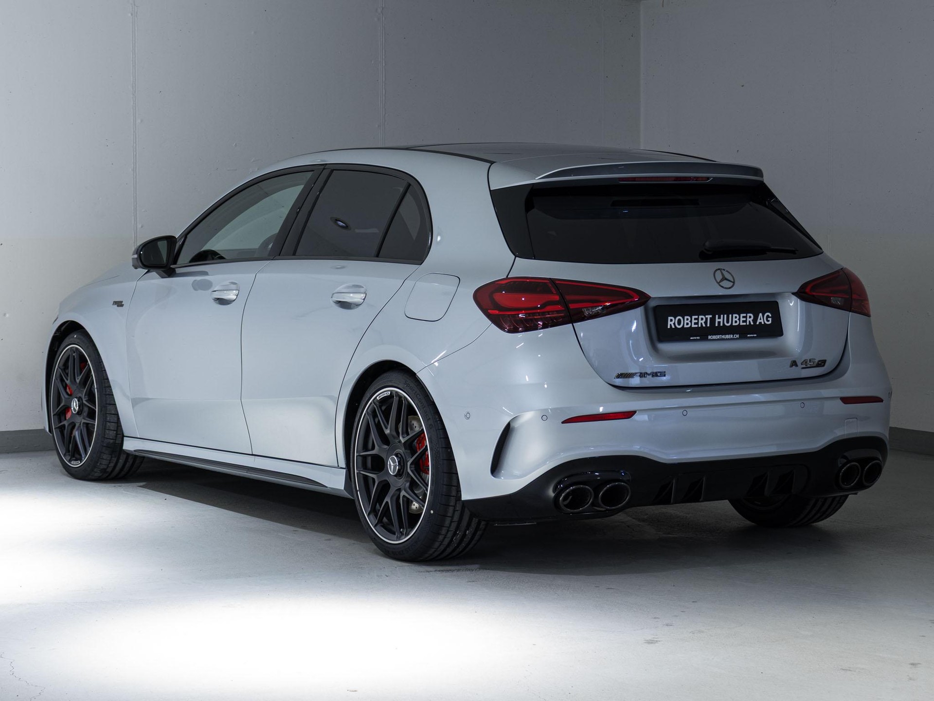 MERCEDES-BENZ A 45 S AMG 4MATIC+-image-3