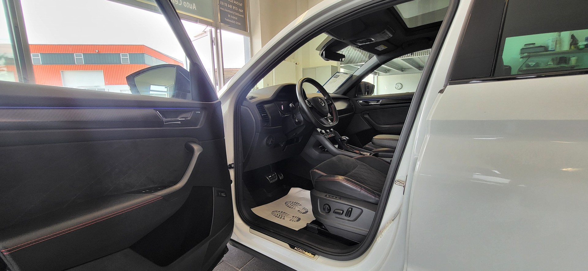 SKODA Kodiaq 2.0 Bi-TDI SCR RS 4x4 DSG-image-6