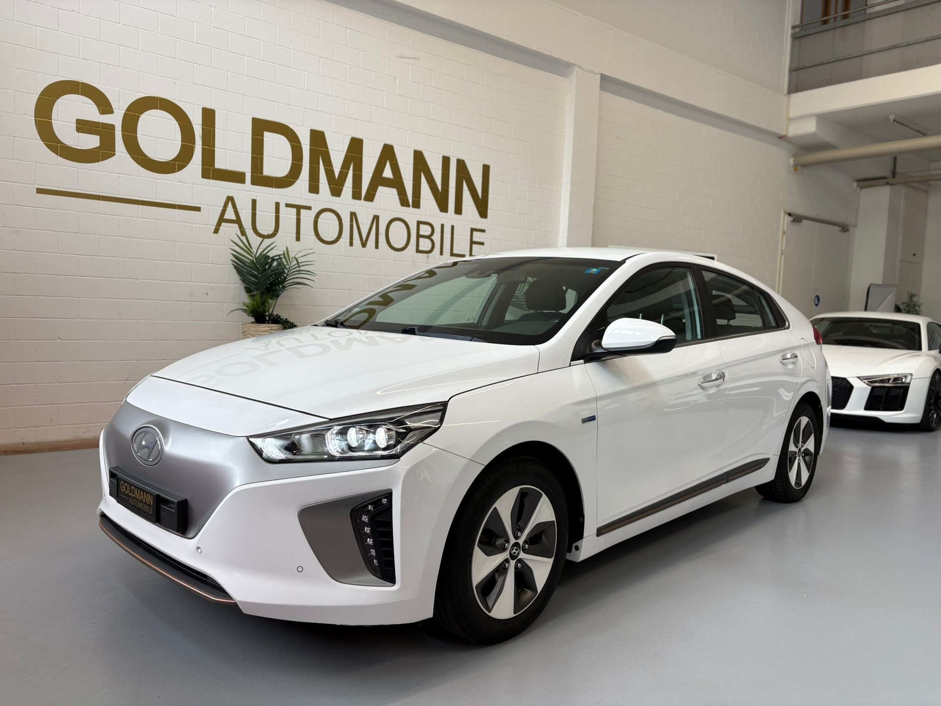 HYUNDAI Ioniq Launch Plus