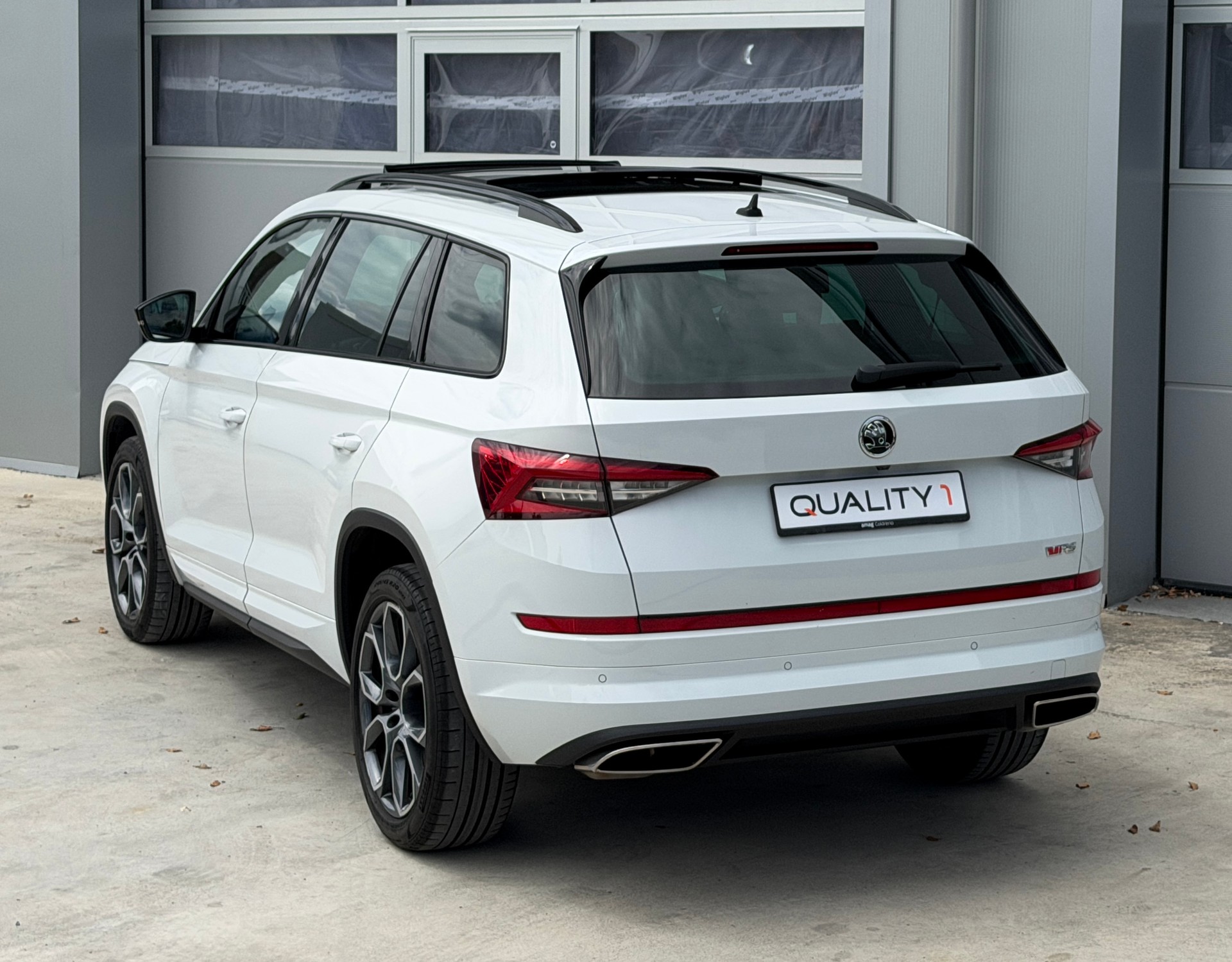 SKODA Kodiaq 2.0 Bi-TDI SCR RS 4x4 DSG - 7 Plätzer-image-3