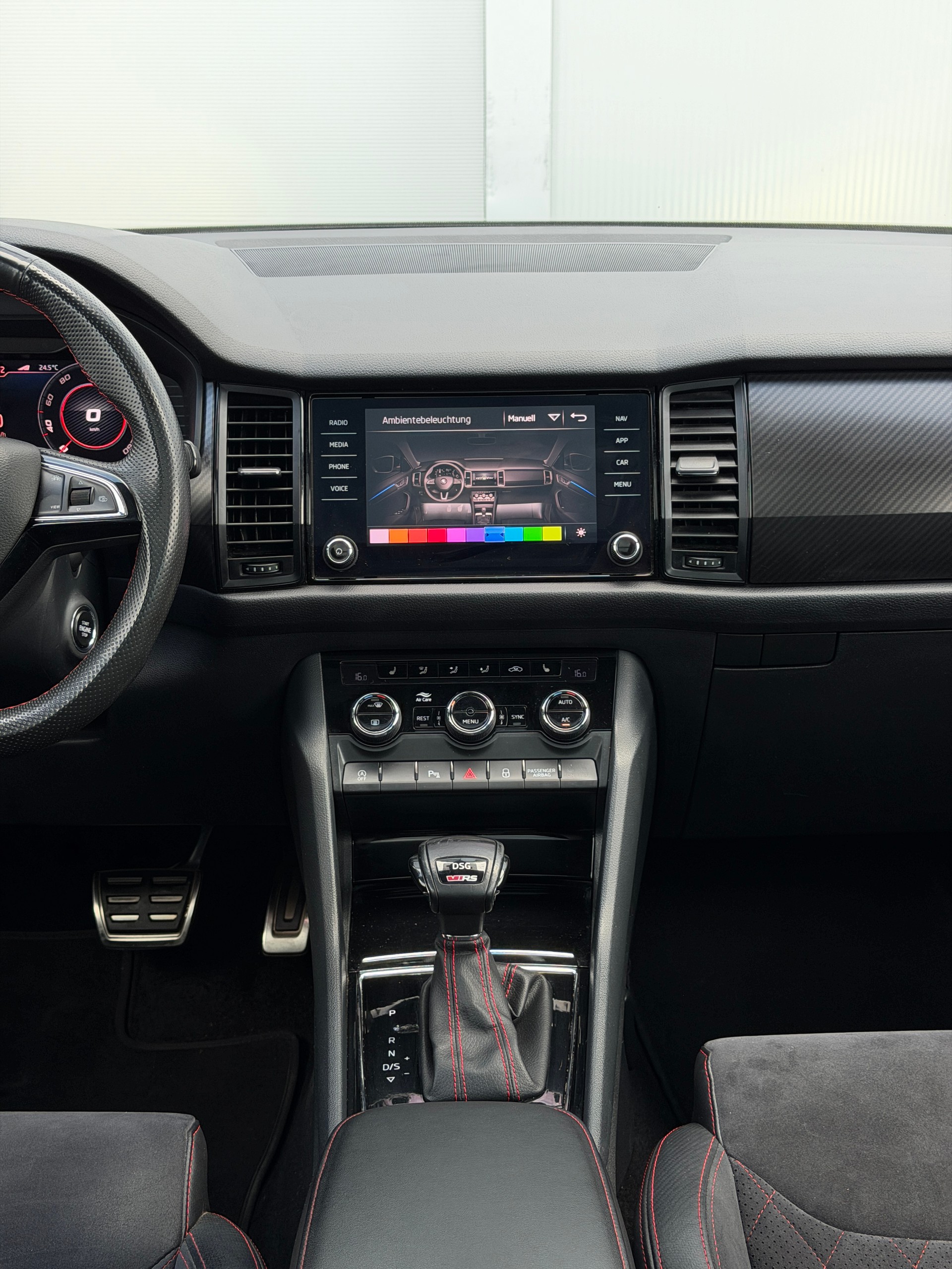 SKODA Kodiaq 2.0 Bi-TDI SCR RS 4x4 DSG - 7 Plätzer-image-12