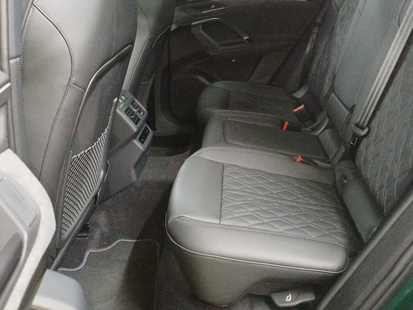 AUDI SQ5 TFSI quattro S-tronic-image-11