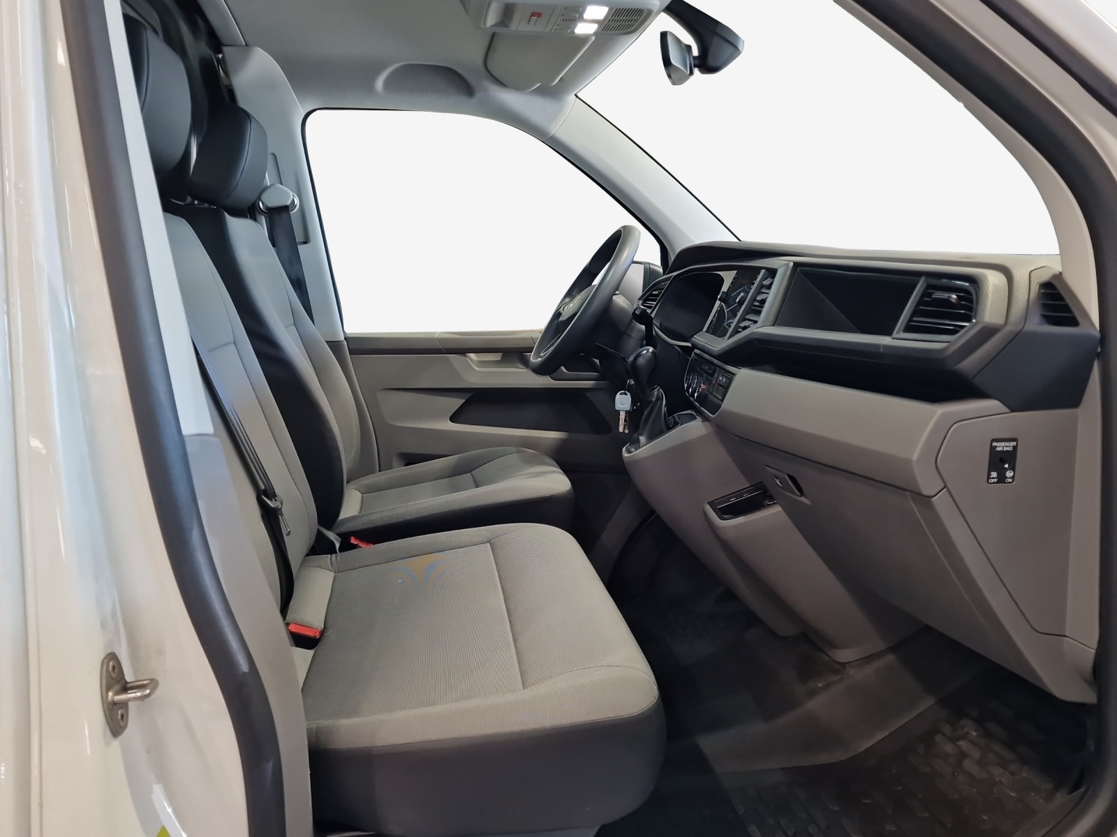 VW T6.1 2.0 TDI DSG-image-13