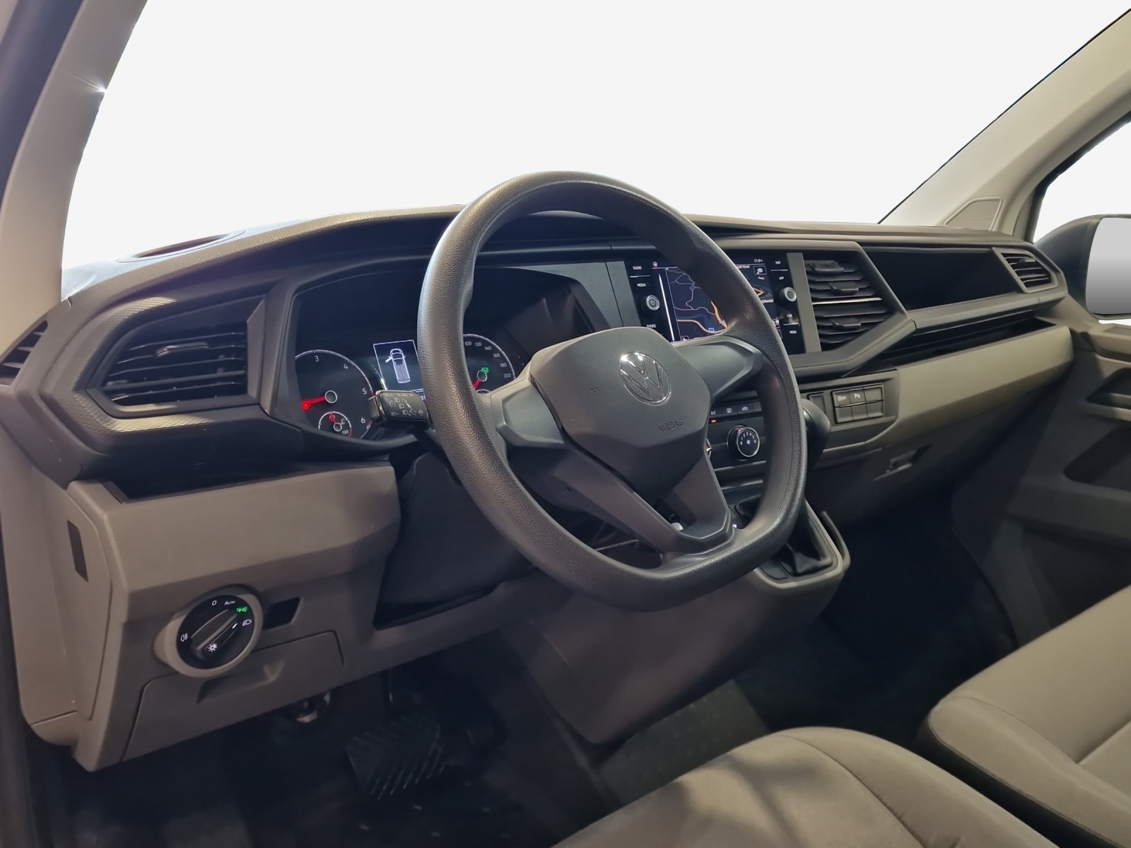 VW T6.1 2.0 TDI DSG-image-8