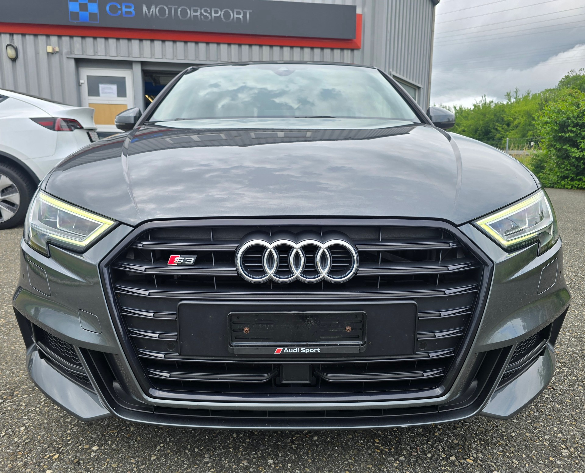 AUDI S3 Sportback 2.0 TFSI quattro S-tronic-image-1