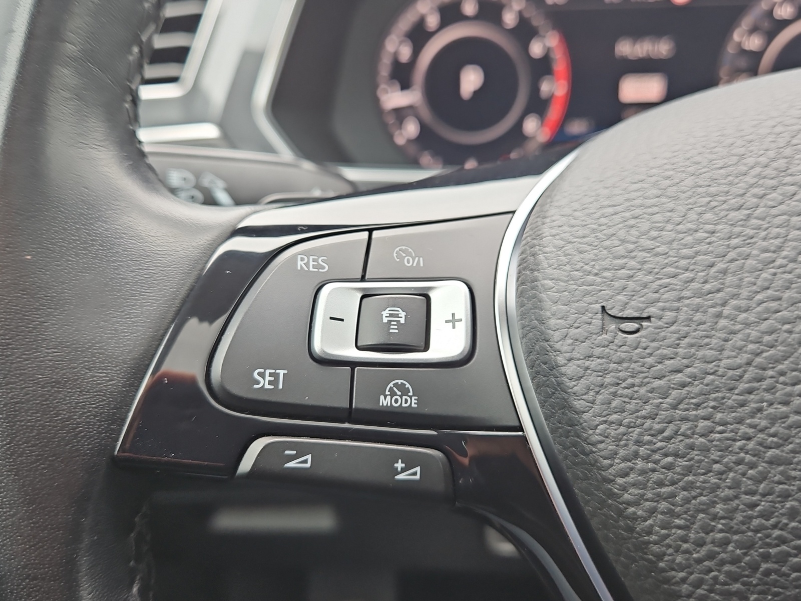 VW Tiguan 2.0TSI Highline 4Motion DSG-image-27