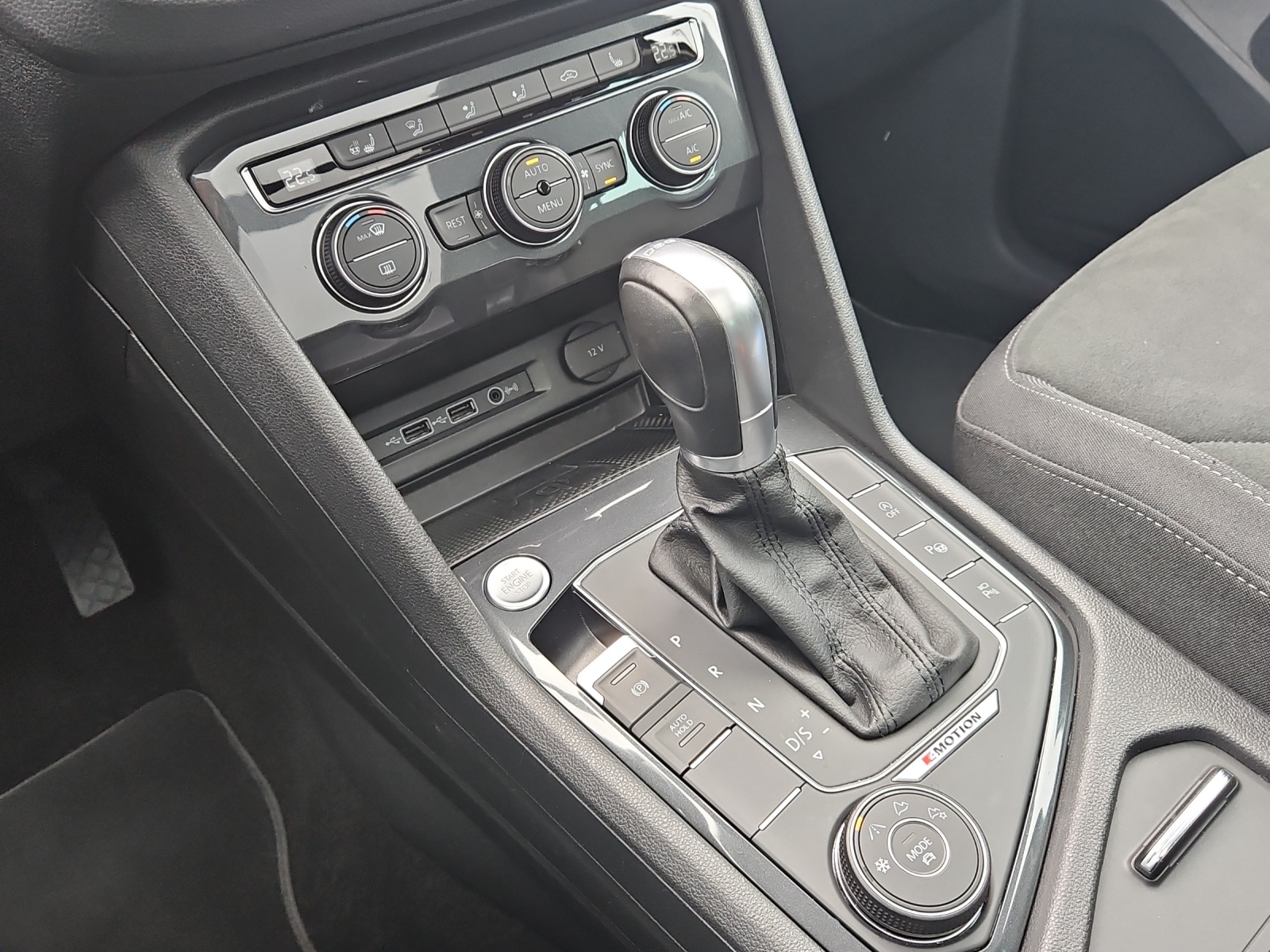 VW Tiguan 2.0TSI Highline 4Motion DSG-image-28