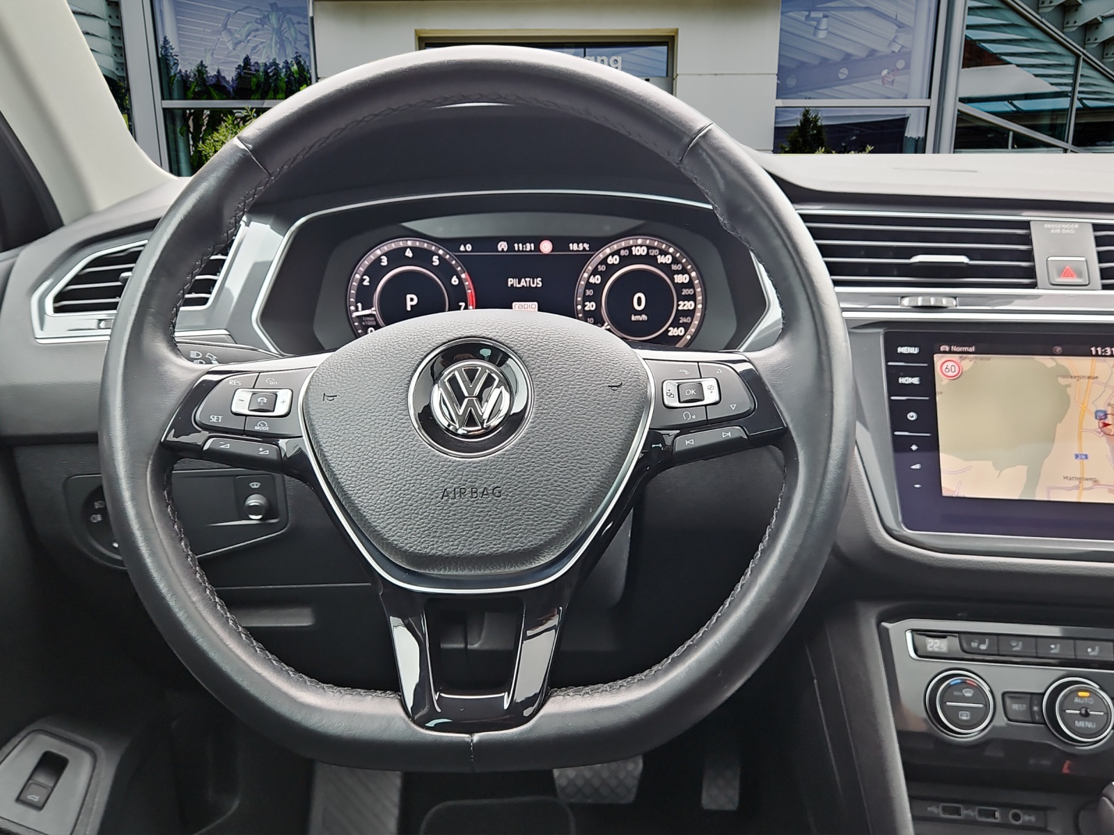 VW Tiguan 2.0TSI Highline 4Motion DSG-image-11