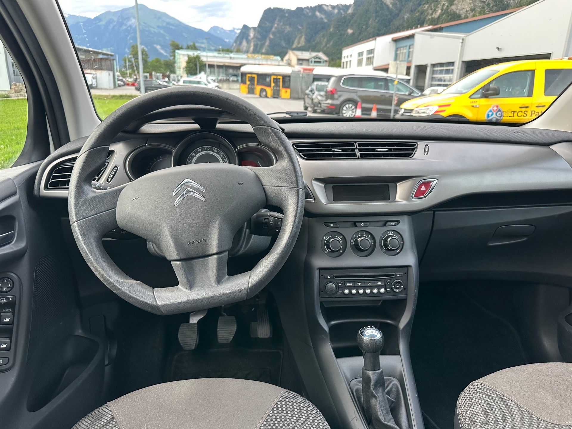 CITROEN C3 1.2i Exclusive-image-4