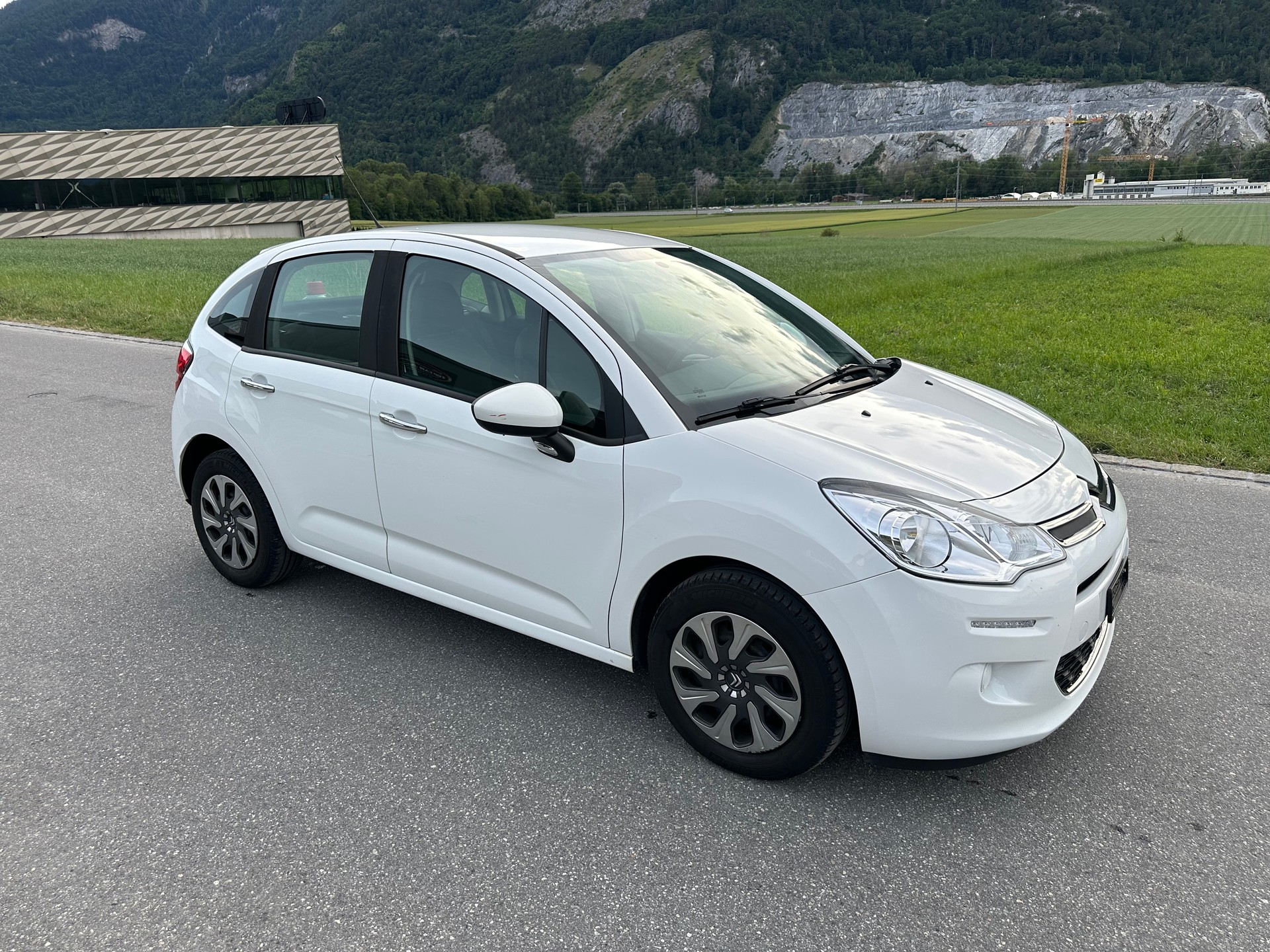 CITROEN C3 1.2i Exclusive-image-7