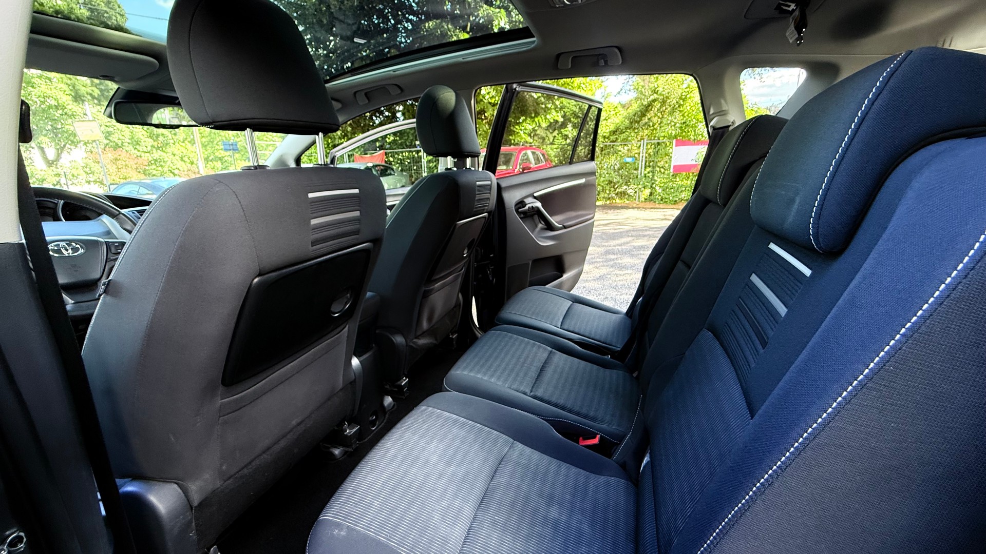 TOYOTA Verso 1.8 Trend-image-8