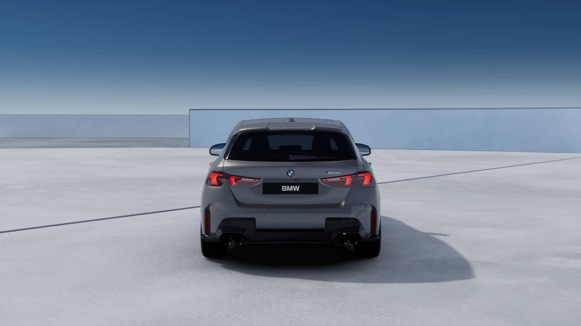 BMW M135i xDrive-image-4