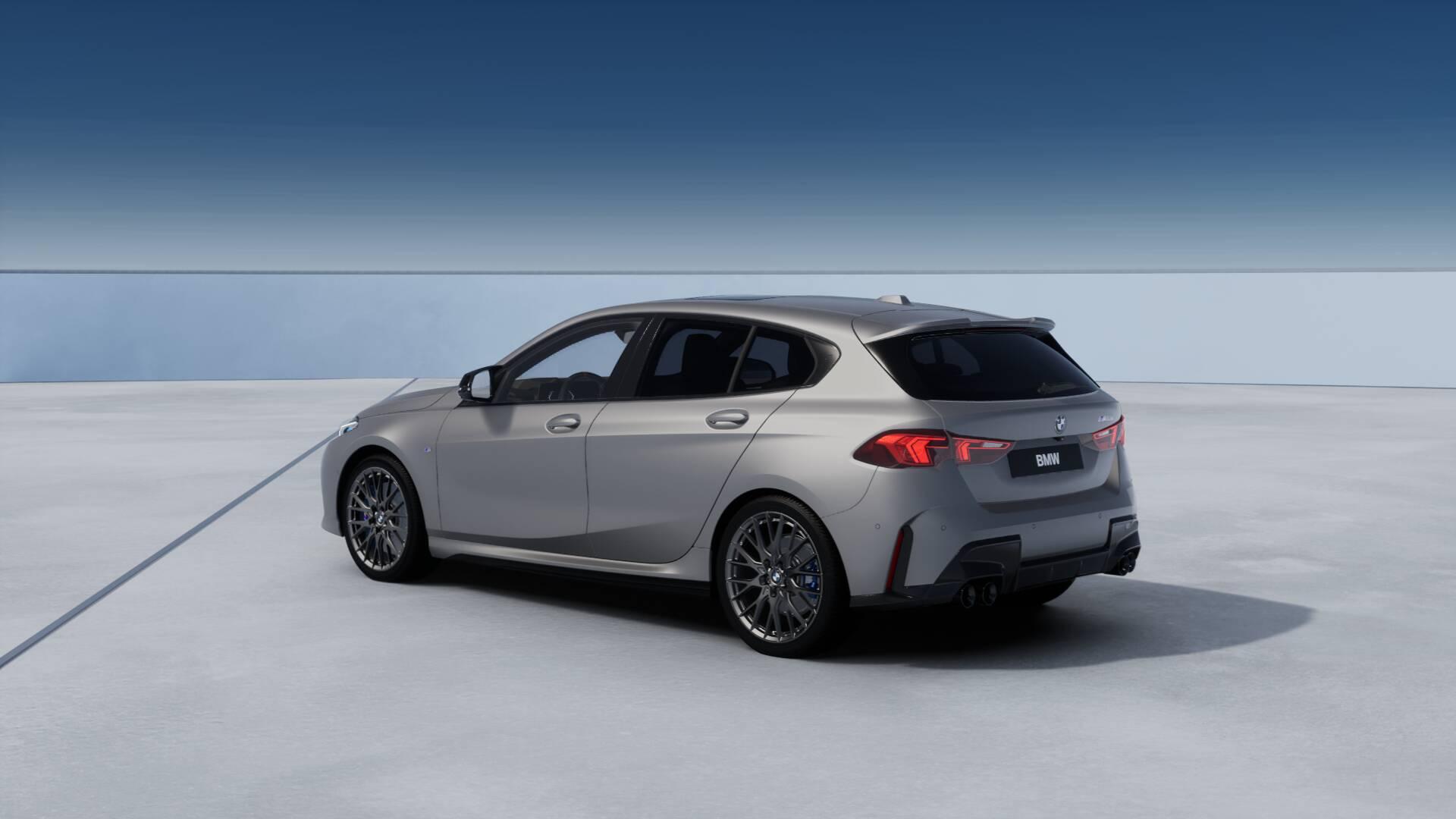 BMW M135i xDrive-image-1