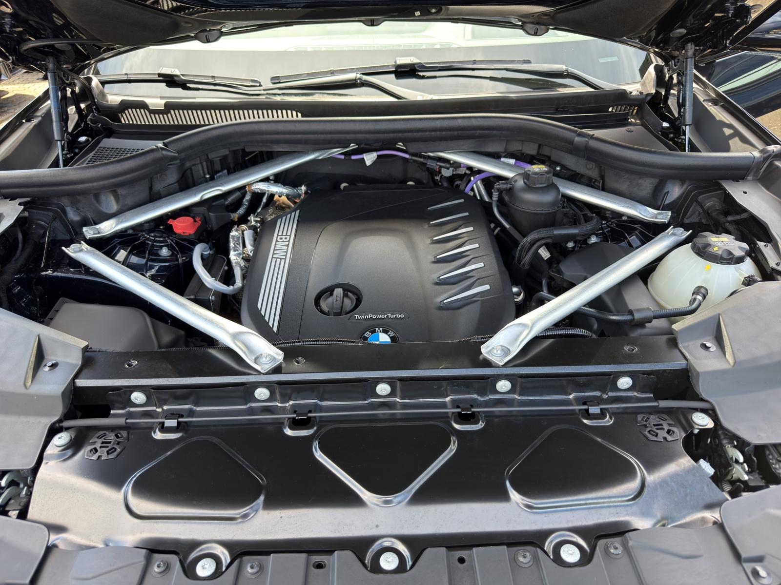 BMW X5 xDrive30d-image-19