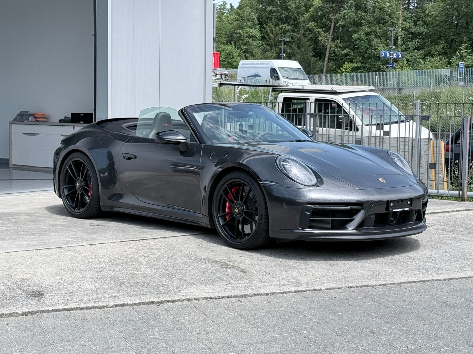 PORSCHE 911 Carrera 4 GTS Cabriolet PDK-image-2