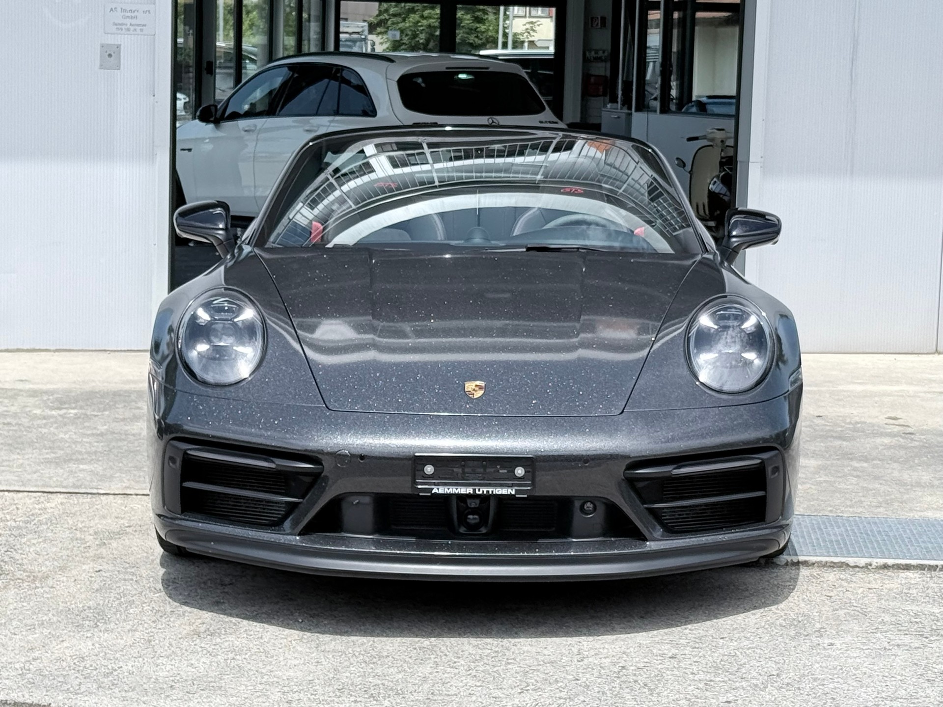 PORSCHE 911 Carrera 4 GTS Cabriolet PDK-image-1
