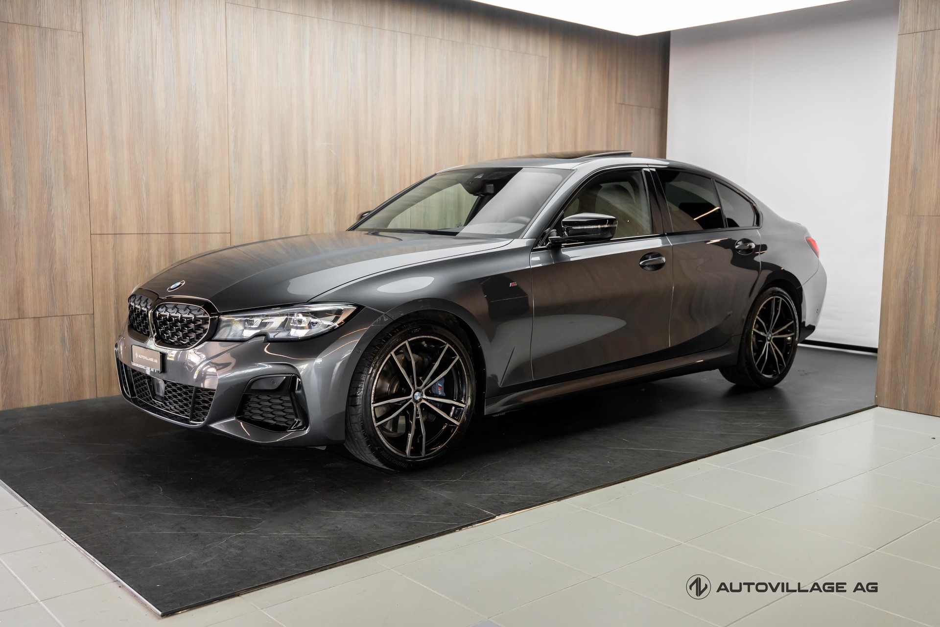 BMW M340d xDrive 48V Steptronic Sport-image-0