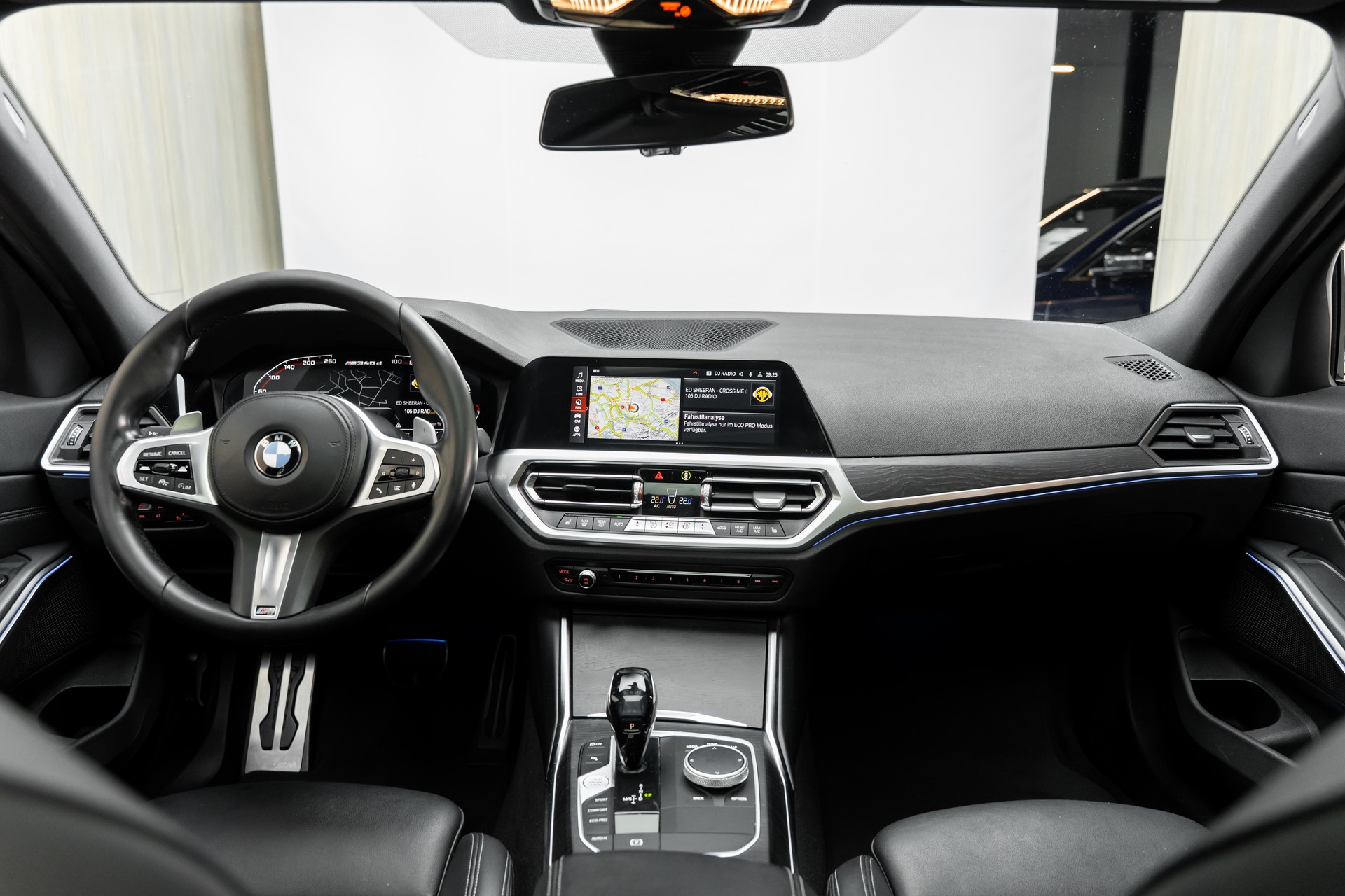BMW M340d xDrive 48V Steptronic Sport-image-2