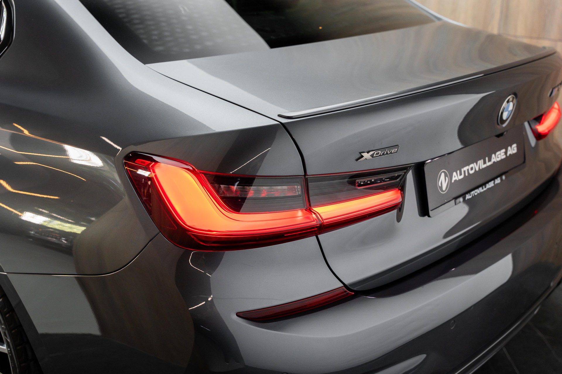 BMW M340d xDrive 48V Steptronic Sport-image-25